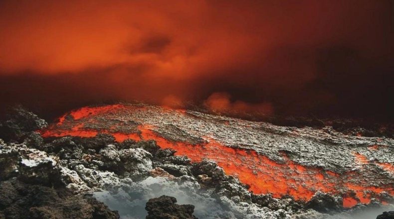 Ayudas por la erupción del volcán de La Palma: ¿Qué han recibido o van a recibir los afectados?
