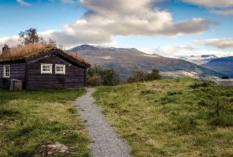 ¿Se puede comprar un terreno sin escrituras?