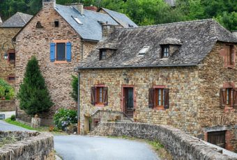 Vivir en una casa rural en España. Tipos, ventajas y características