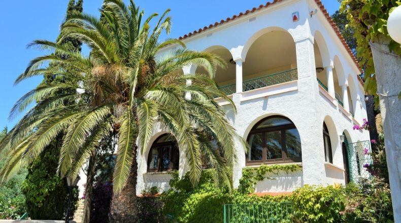 ¿Por qué hay que declarar la compra de un terreno?
