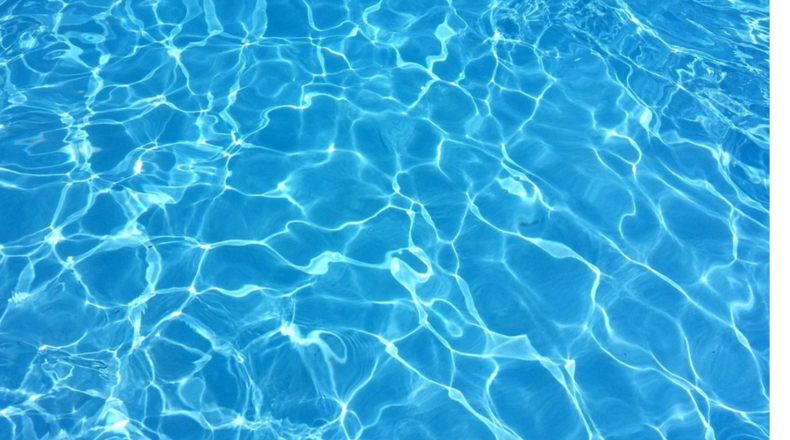Tipos, ubicación y permisos necesarios para construir una piscina en un terreno