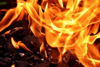 Cómo proteger una finca contra un incendio forestal