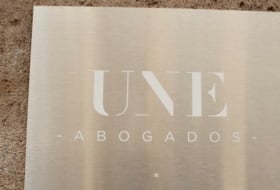 UNE Abogados foto