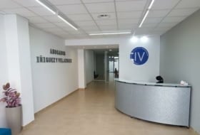 Abogados Íñiguez y Velázquez Фото