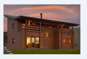 Mi casita de madera Constructores de casas de madera foto