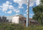 Промышленное здание на продажу в городе Turís Фото