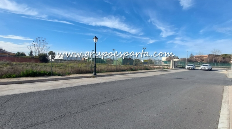 Sevilla - Salteras - 1796m2