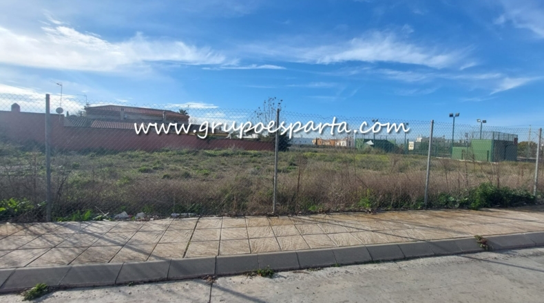 Sevilla - Salteras - 1796m2