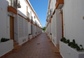 Chalet adosado con terreno en venta en la Avenida Juan Fuster Zaragoza, Benidorm, ref: TR40577 foto