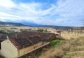 Terreny amb ruïnes en venda a la calle barrio alto 9, Valleruela de Pedraza, ref.: TR42204 foto