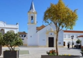Городская земля под застройку на продажу у города San Bartolomé de la Torre Фото