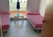 Отдельно стоящий дом с участком на продажу в городе Cartaya Фото