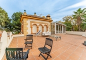 Manor house with land for sale on Godella, ref: TR61226 photo