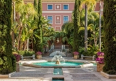 Городская земля под застройку на продажу у города Сады Альбайсин Фото