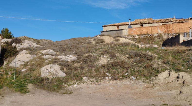 Teruel - Utrillas - 2280m2