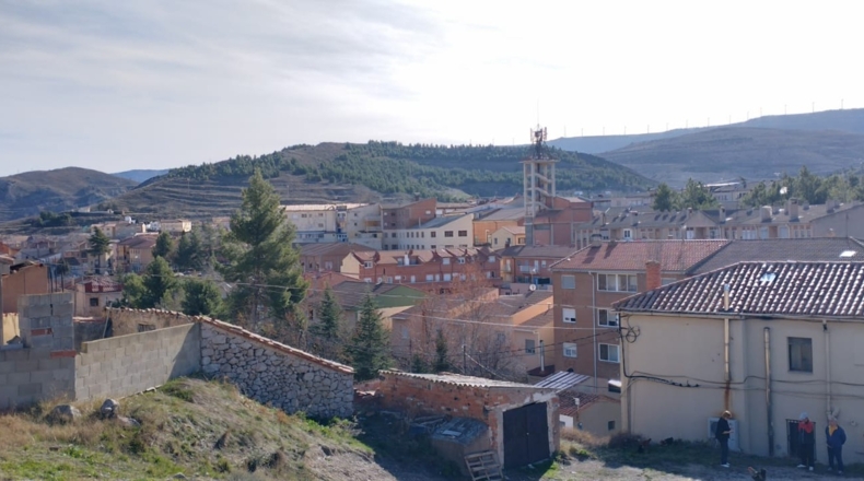 Teruel - Utrillas - 2280m2