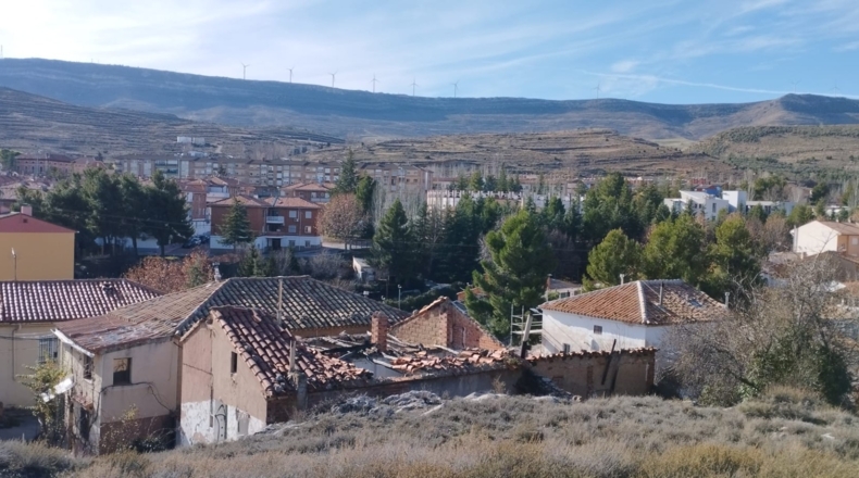 Teruel - Utrillas - 2280m2