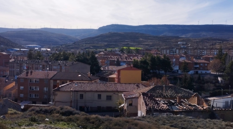 Teruel - Utrillas - 2280m2