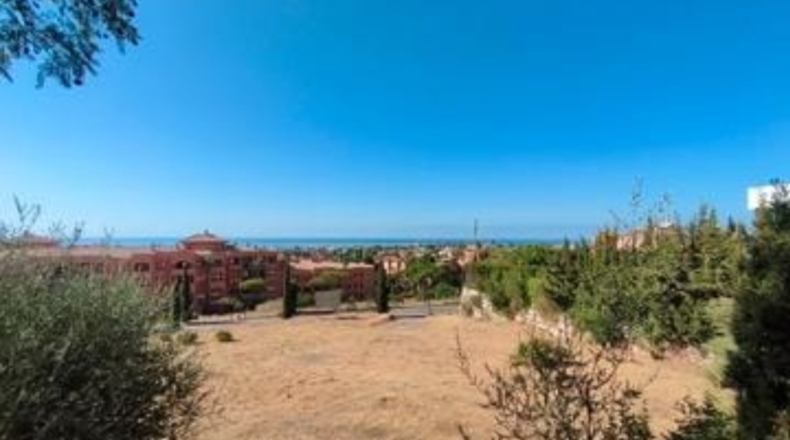 Málaga - Jardines de Albaicin - 1.682m2