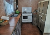 Загородный дом с участком на продажу в городе Benalauría Фото