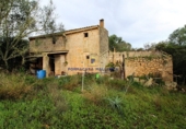 Stone house with land for sale on diseminado, Llucmajor, ref: TR68537 photo