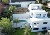 Villa con terreno en venta en la Carrer d'Onofre de Talavera, Alella, ref: TR70647 foto
