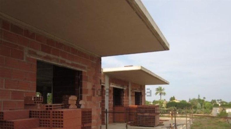 Alicante - Matola - P2 - 3220m2