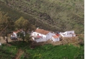 Casa de campo con terreno en venta en la MA-3111, Málaga, ref: TR72596 foto