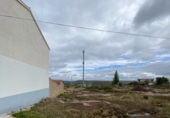 Земля, подлежащая урбанизации на продажу у города Muelas del Pan Фото