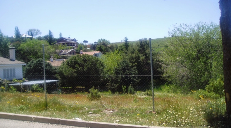 Guadalajara - El Casar - 1307m2
