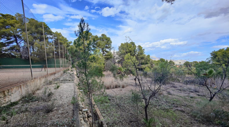 Alicante - Alfaz del Pi - 17230m2