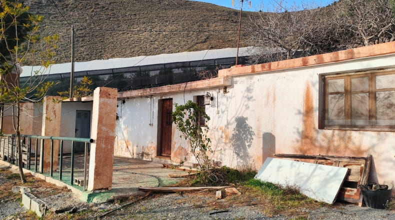Granada - Vélez de Benaudalla - 18000m2