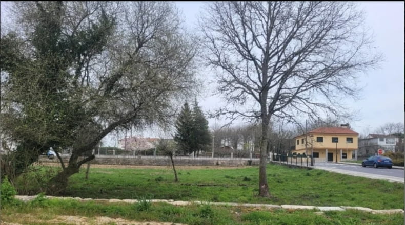 Lugo - Lousada de Arriba - 1152m2