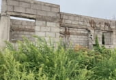 Участок с постройкой на продажу в городе La Esperanza Фото
