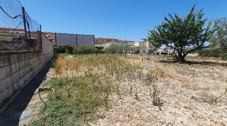Sevilla - Salteras - 715m2