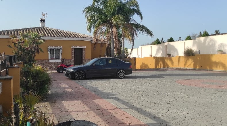 Málaga - Estepona - 6000m2