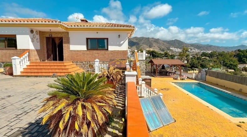 Málaga - Nerja - 2.176m2