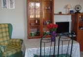 Отдельно стоящий дом с участком на продажу в городе Muelas del Pan Фото