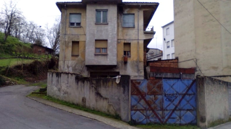 Astúries - La Vallina (Blimea) - 1200m2