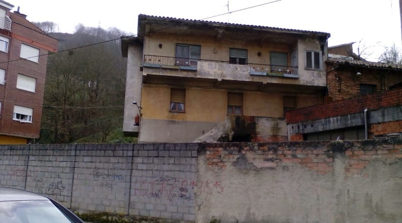 Astúries - La Vallina (Blimea) - 1200m2