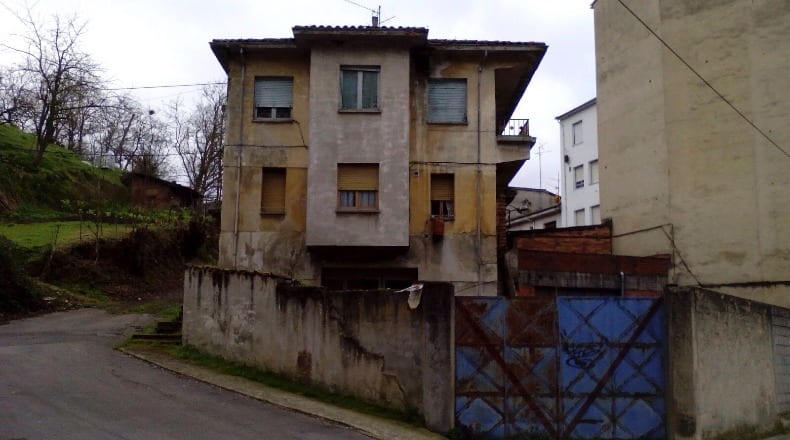 Astúries - La Vallina (Blimea) - 1200m2
