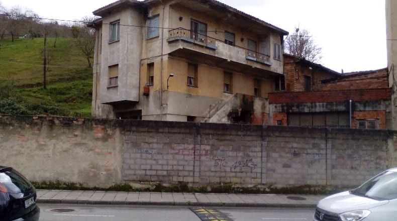 Astúries - La Vallina (Blimea) - 1200m2