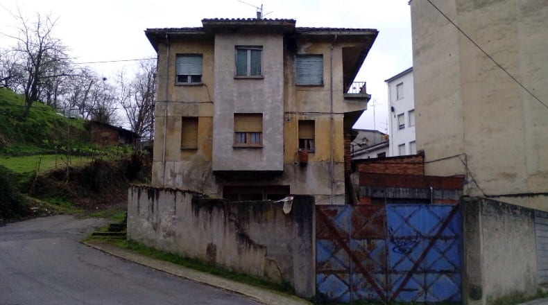 Astúries - La Vallina (Blimea) - 1200m2