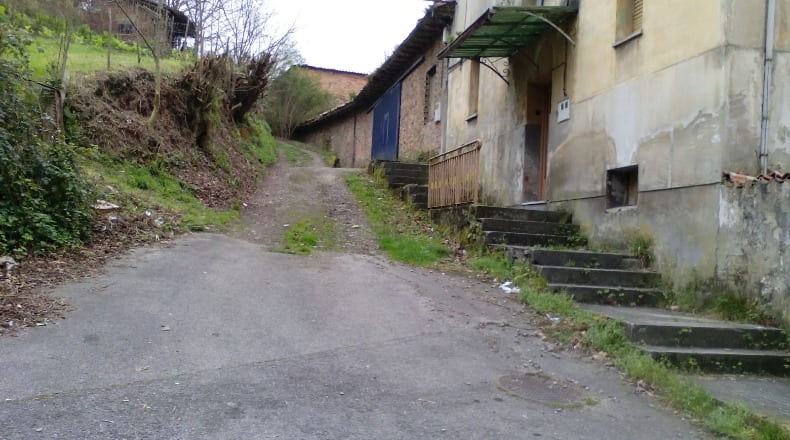 Astúries - La Vallina (Blimea) - 1200m2