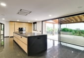 Villa con terreno en venta en la Plaça dels Eucaliptus, Barcelona, ref: TR107457 foto