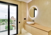 Villa con terreno en venta en la Plaça dels Eucaliptus, Barcelona, ref: TR107457 foto