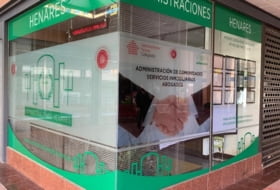 Administraciones Henares Фото
