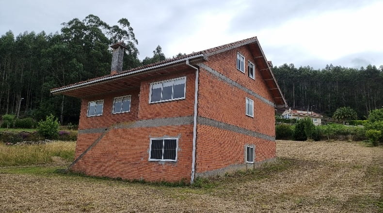 La Coruña - Santiago de Compostela - 2000m2