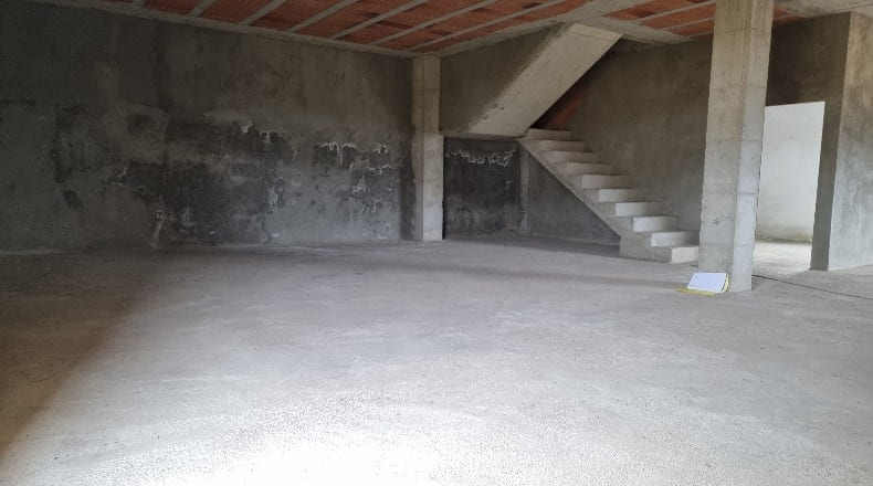 La Coruña - Santiago de Compostela - 2000m2