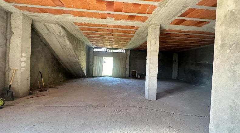 La Coruña - Santiago de Compostela - 2000m2